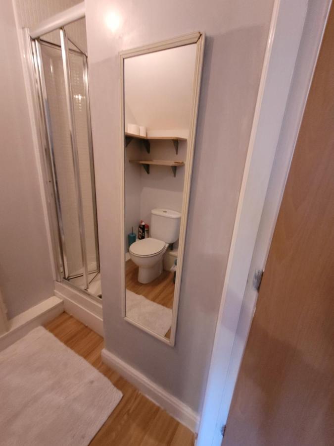 Mel'S Springfield Home Manchester Bagian luar foto